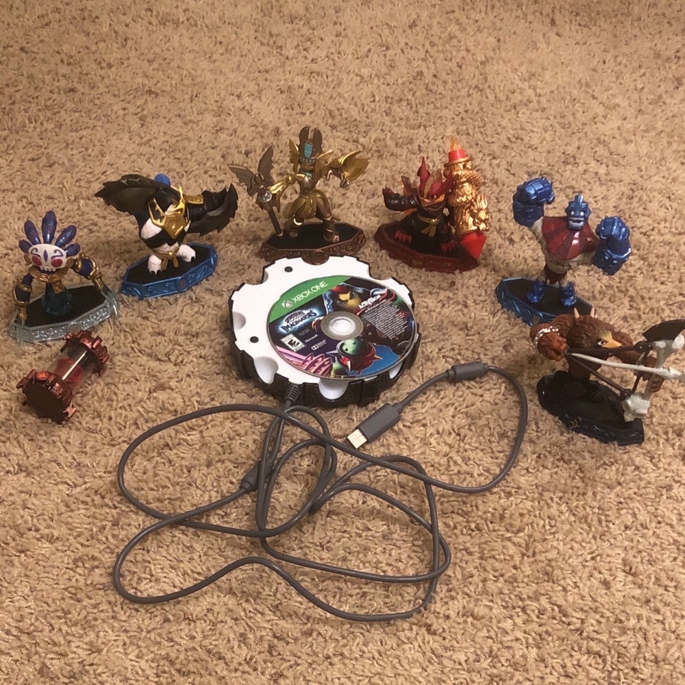 9pc Skylanders bundle